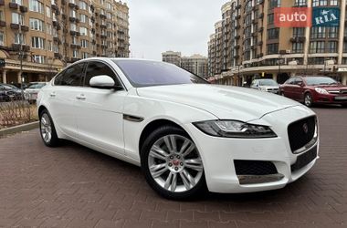 Седан Jaguar XF 2016 в Києві