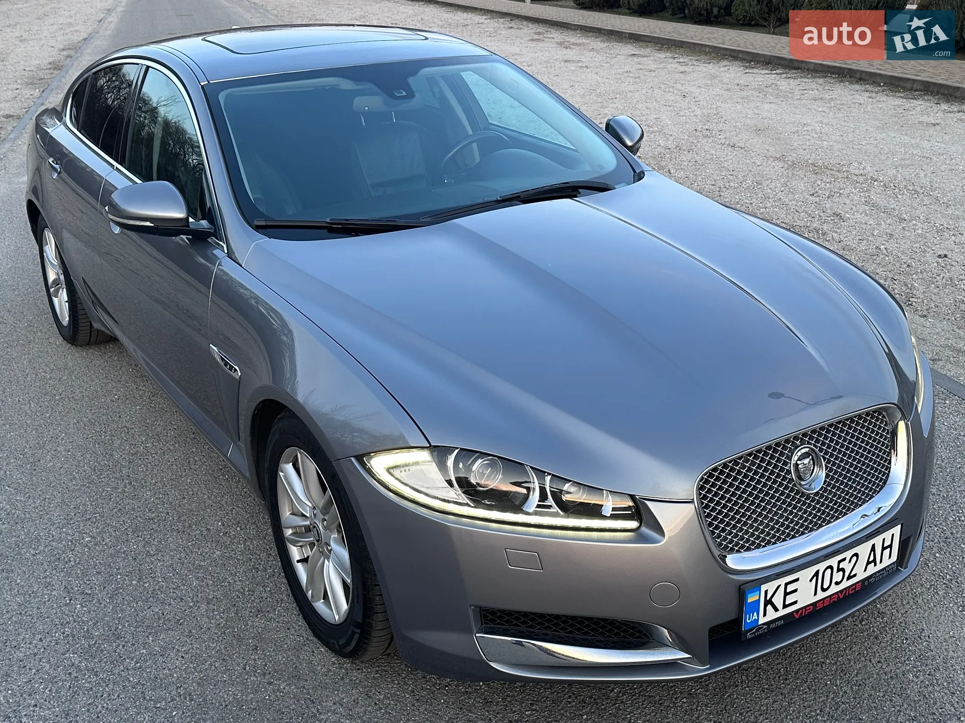 2012 Jaguar XF - мініатюра 11