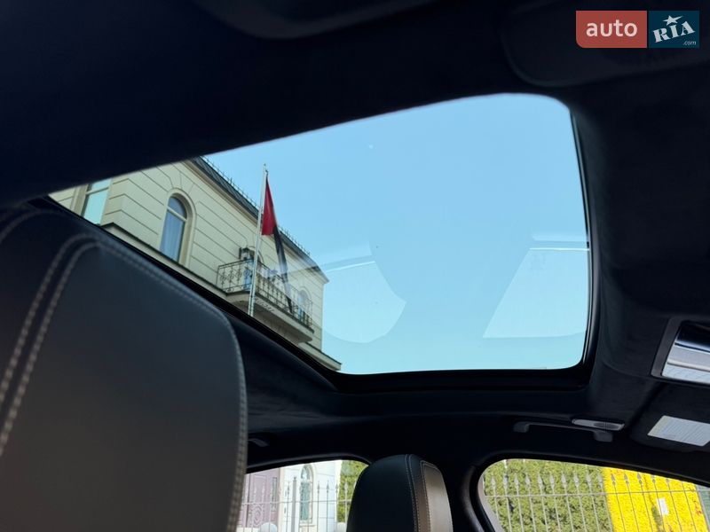 Седан Jaguar XF 2024 в Києві