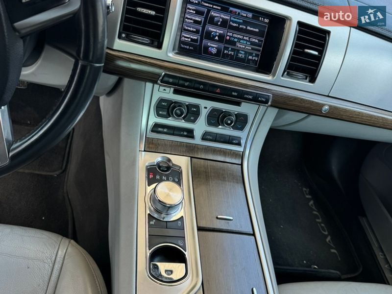 Седан Jaguar XF 2012 в Одессе