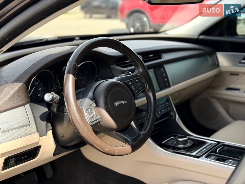 Седан Jaguar XF 2016 в Кривом Роге фото 48 Седан Jaguar XF 2016 в Кривом Роге