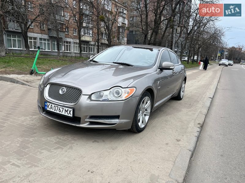 Седан Jaguar XF 2008 в Києві