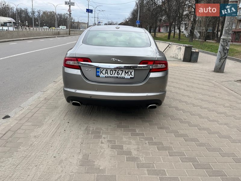 Седан Jaguar XF 2008 в Києві