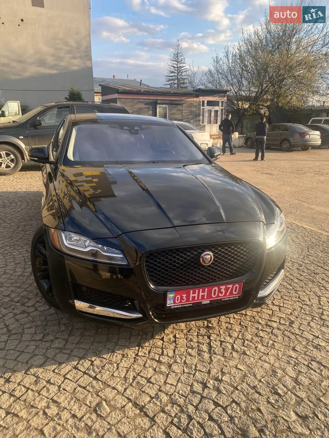 2015 Jaguar XF - фото 1