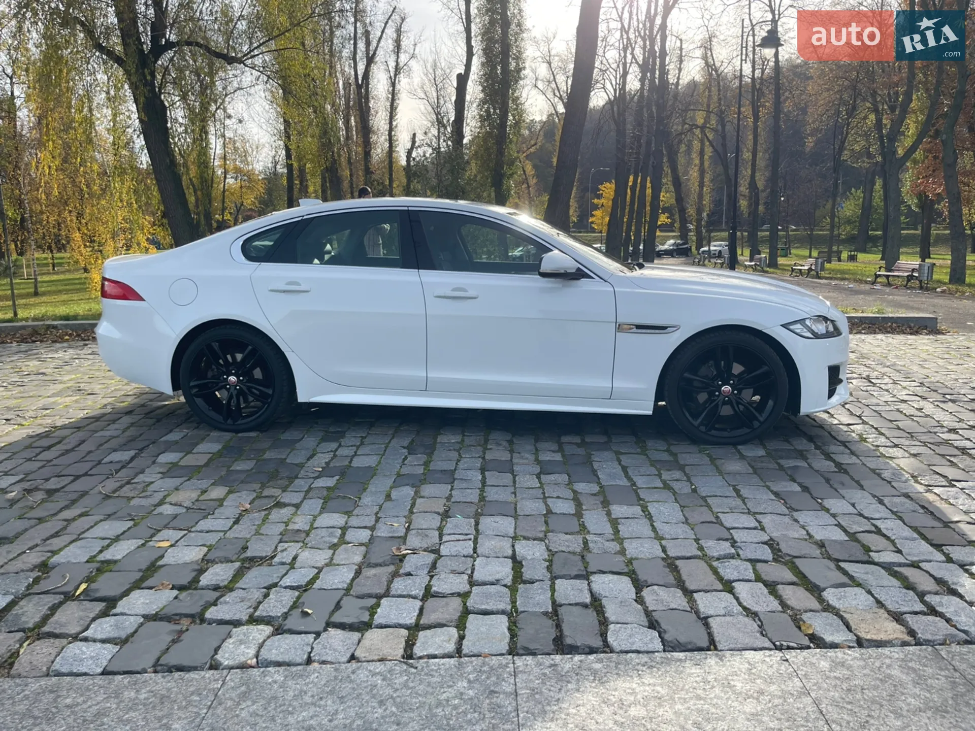 2017 Jaguar XF - мініатюра 10