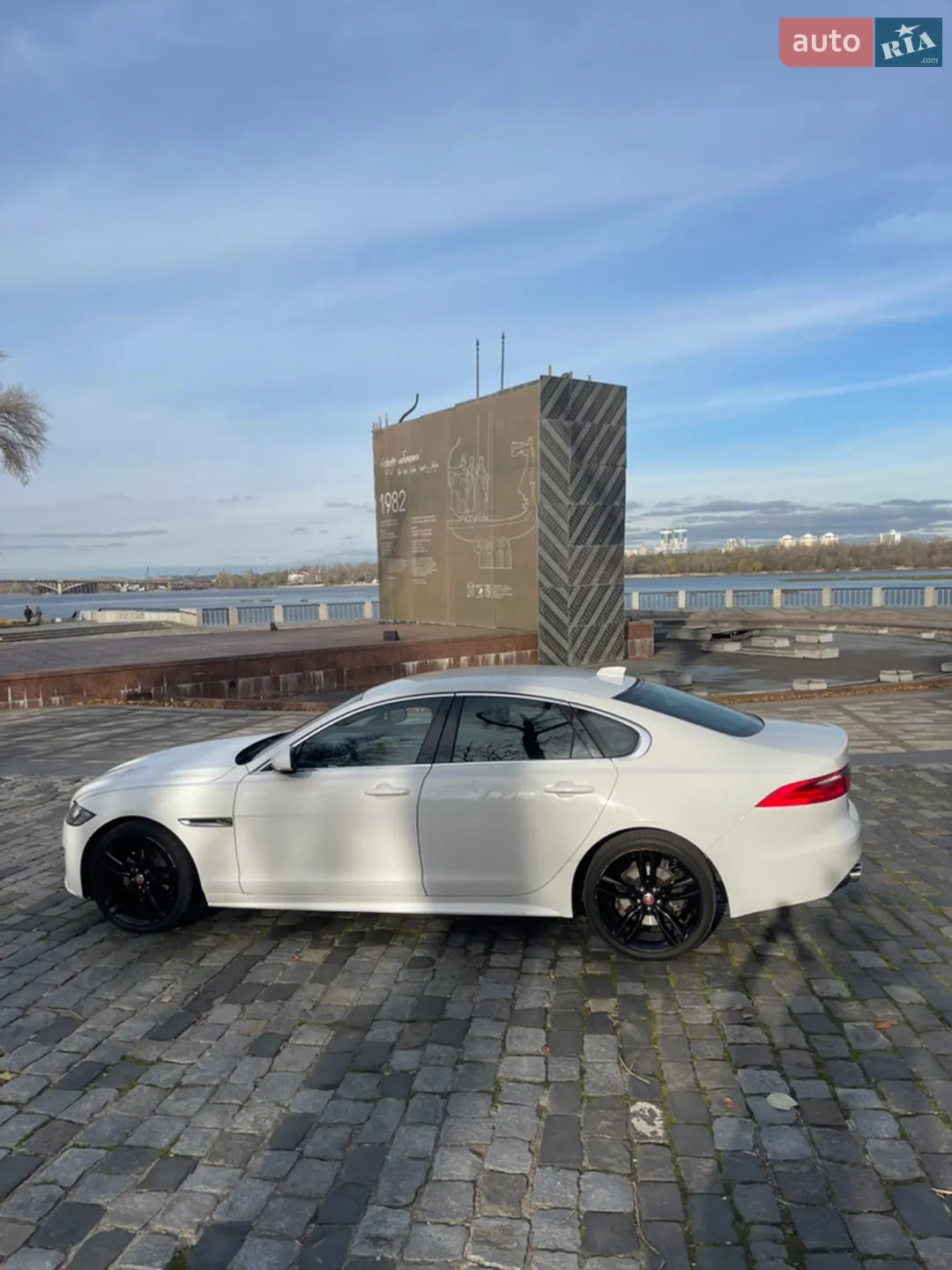 2017 Jaguar XF - мініатюра 59