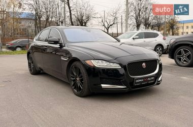 Седан Jaguar XF 2016 в Виннице