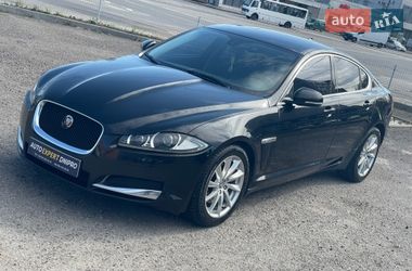 Седан Jaguar XF 2013 в Дніпрі