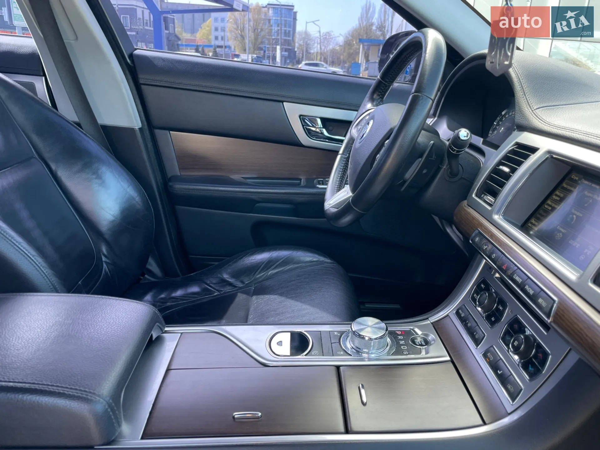 2013 Jaguar XF - мініатюра 37