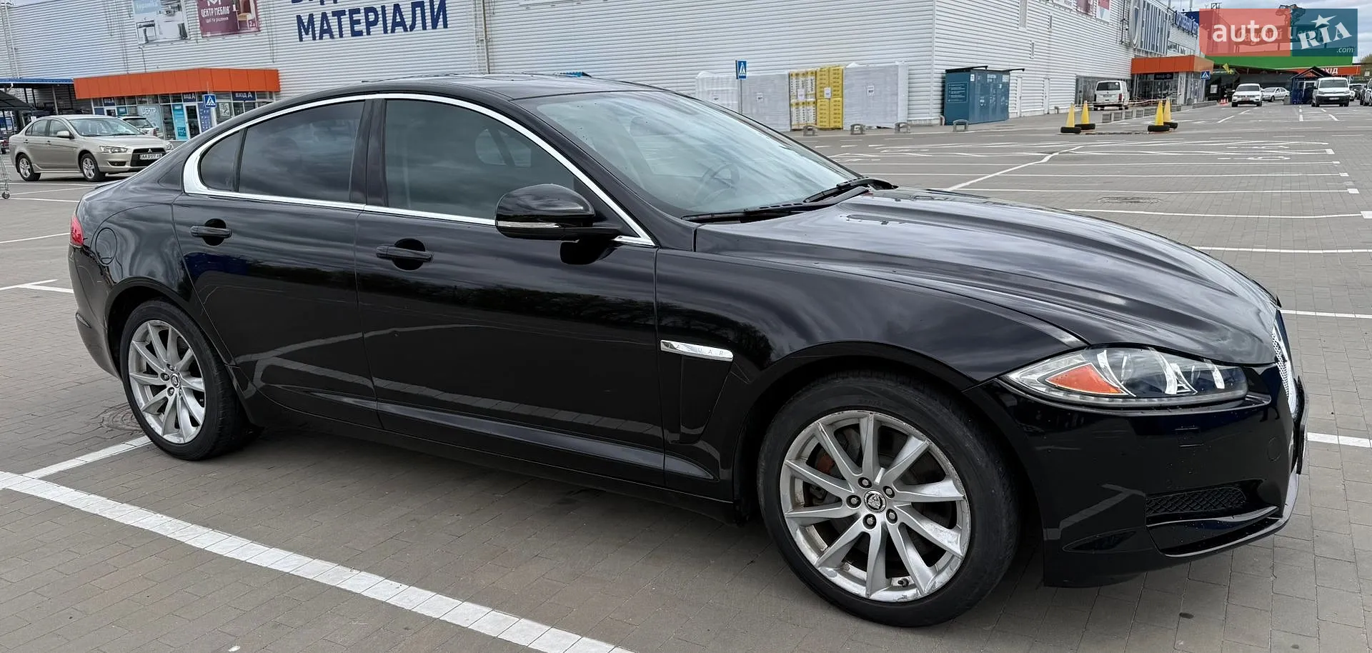 2012 Jaguar XF - мініатюра 4