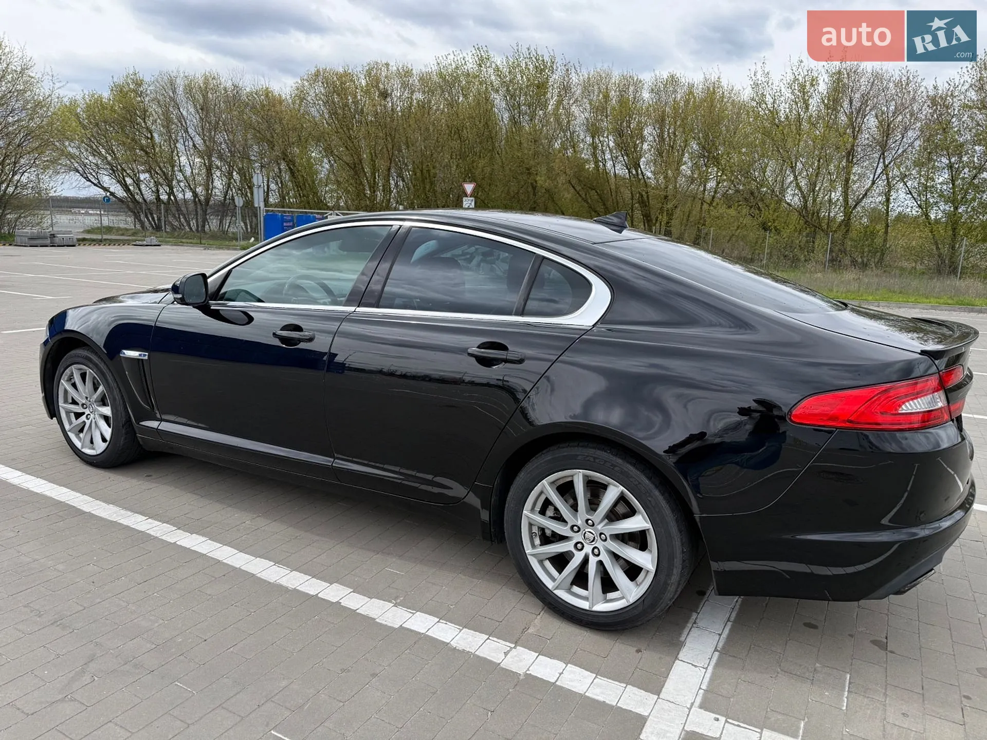 2012 Jaguar XF - мініатюра 9