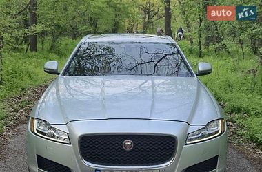 Седан Jaguar XF 2016 в Днепре