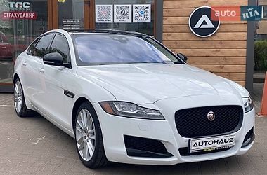 Седан Jaguar XF 2016 в Житомирі