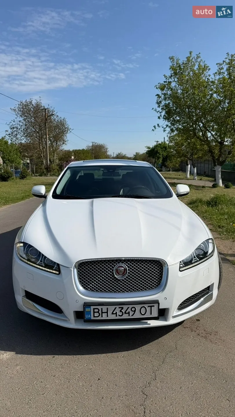 2014 Jaguar XF - мініатюра 2