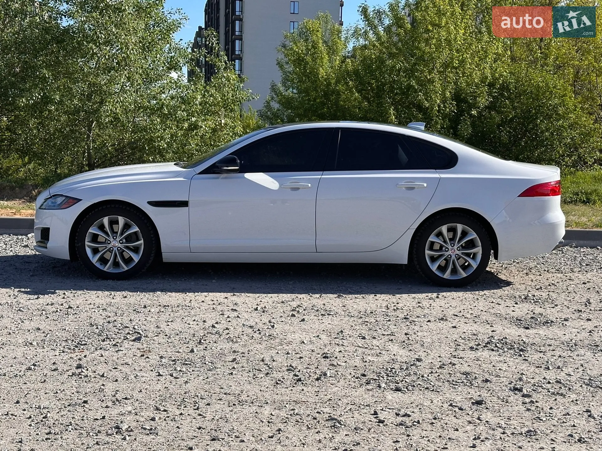 2016 Jaguar XF - мініатюра 9