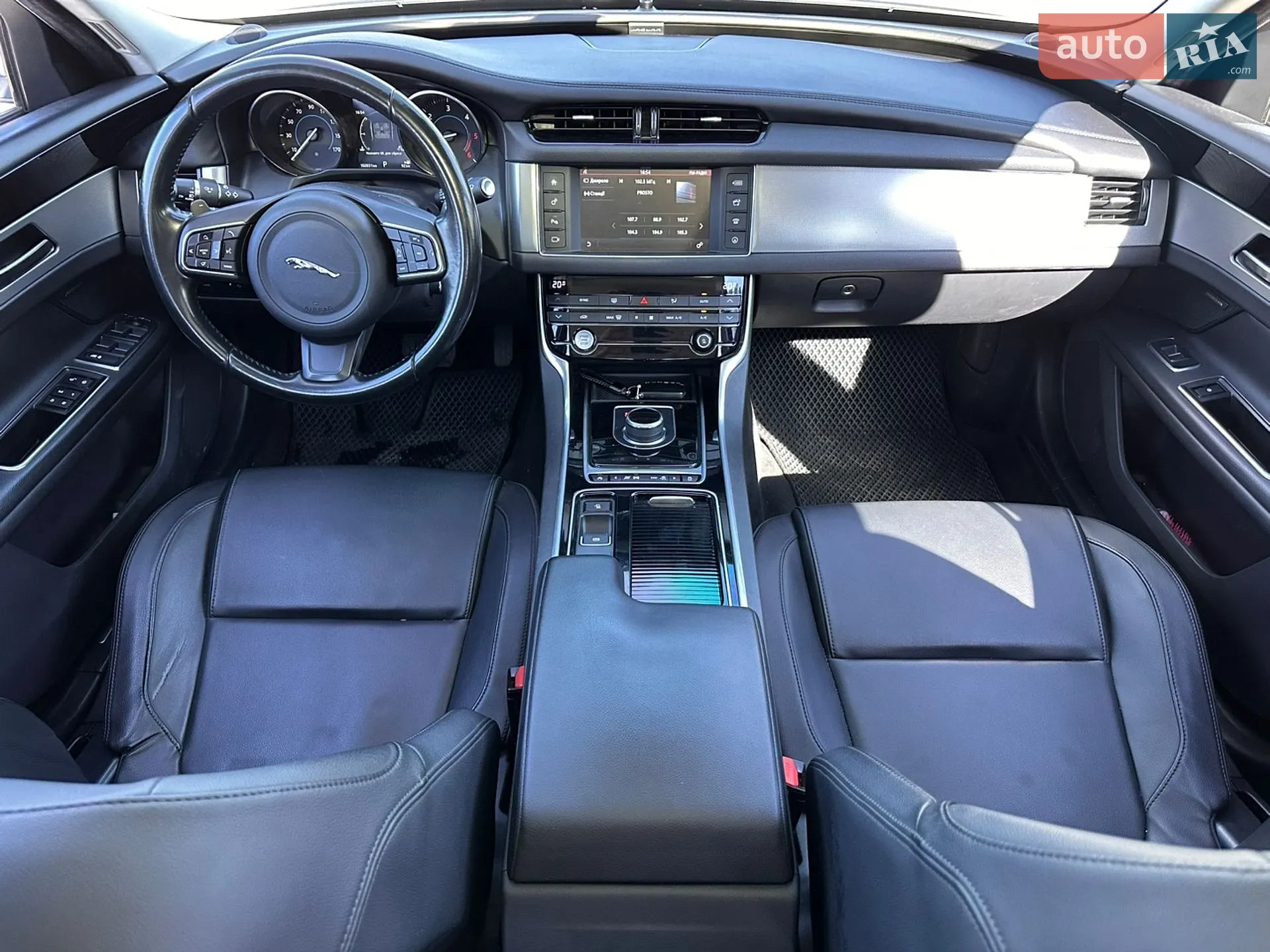 2016 Jaguar XF - мініатюра 20
