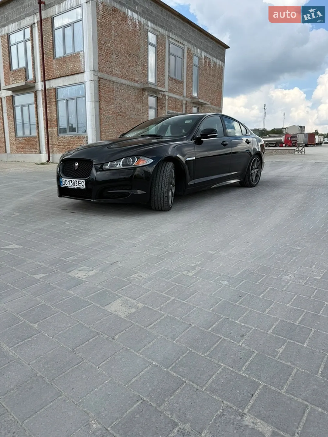 2015 Jaguar XF - мініатюра 2