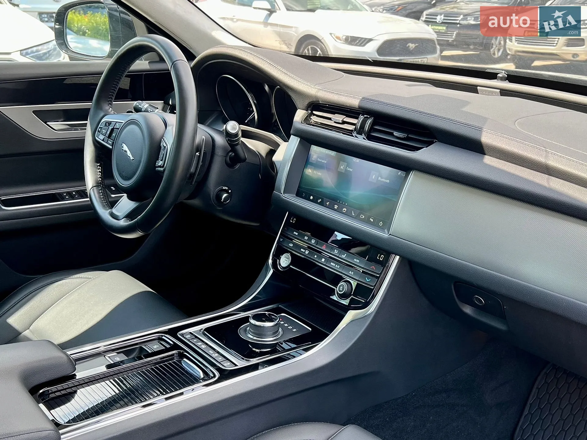 2018 Jaguar XF - мініатюра 47