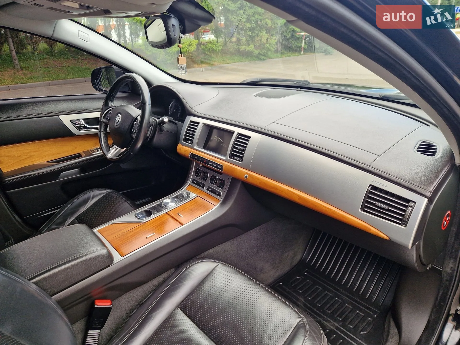 2012 Jaguar XF - мініатюра 33