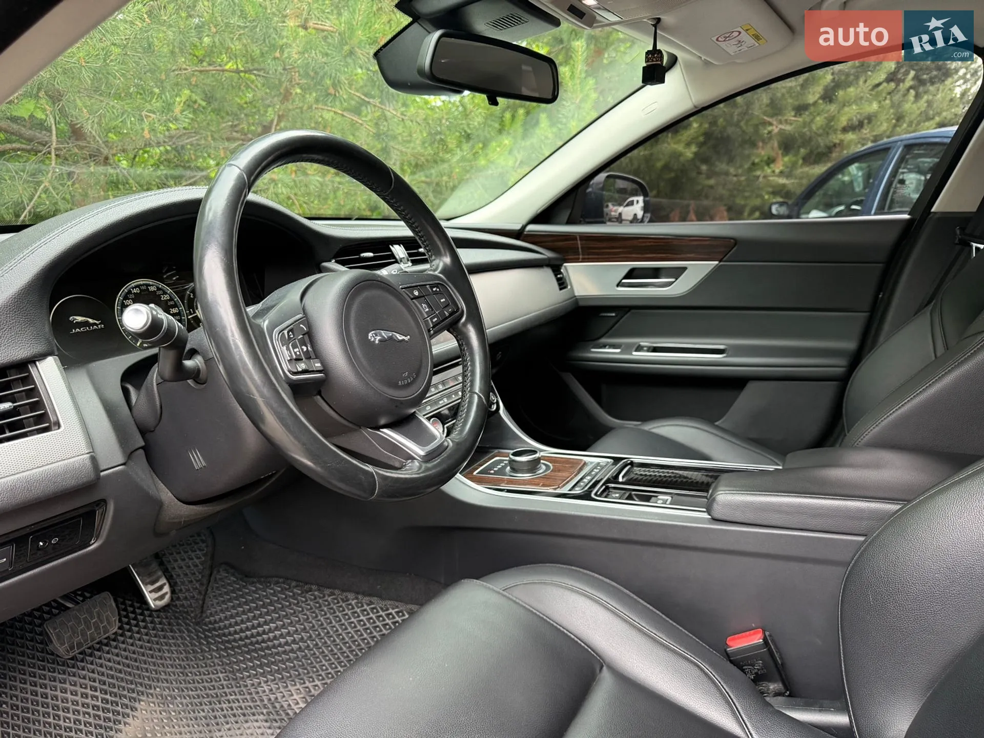 2016 Jaguar XF - мініатюра 9