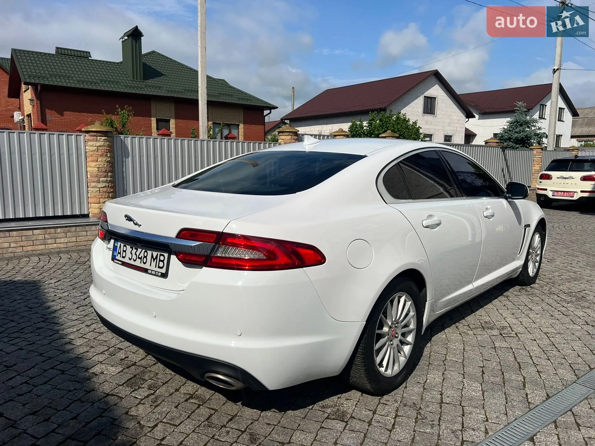 2014 Jaguar XF - мініатюра 16