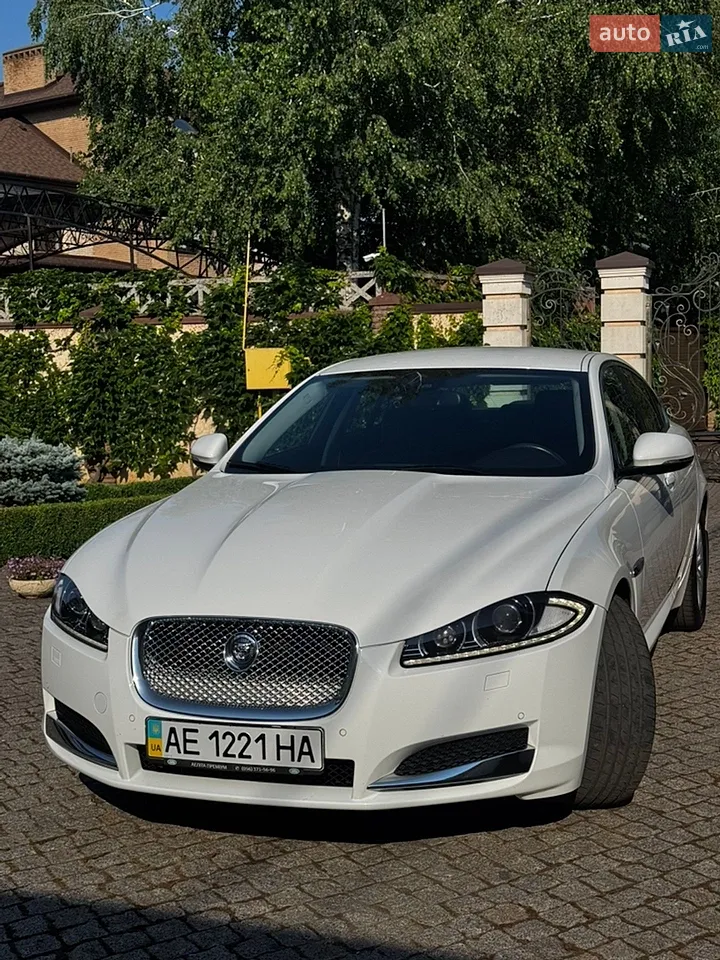 2011 Jaguar XF - мініатюра 19