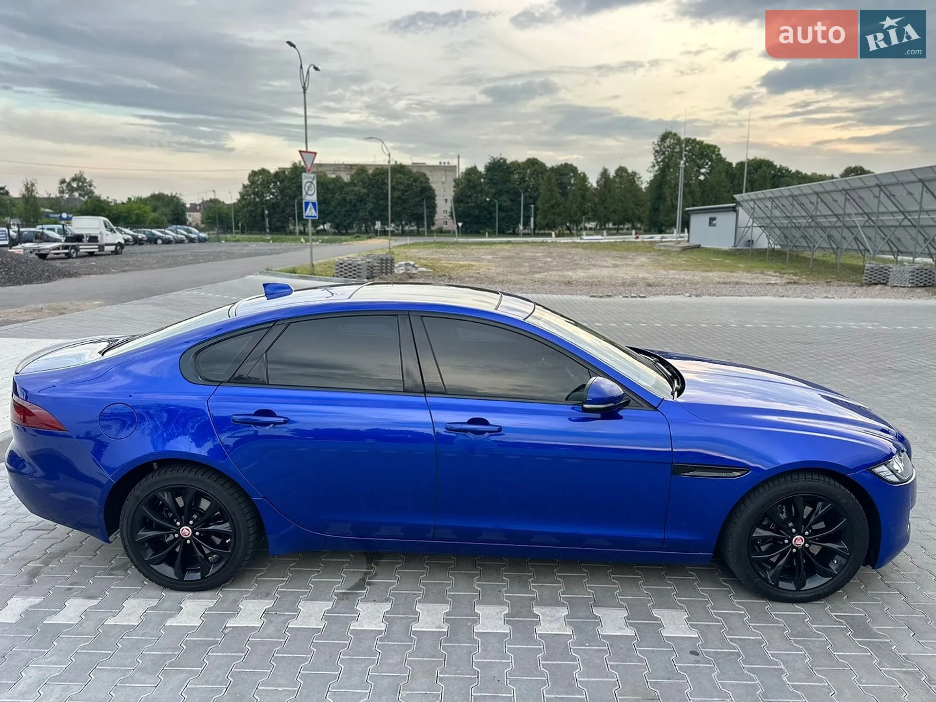 2016 Jaguar XF - мініатюра 21