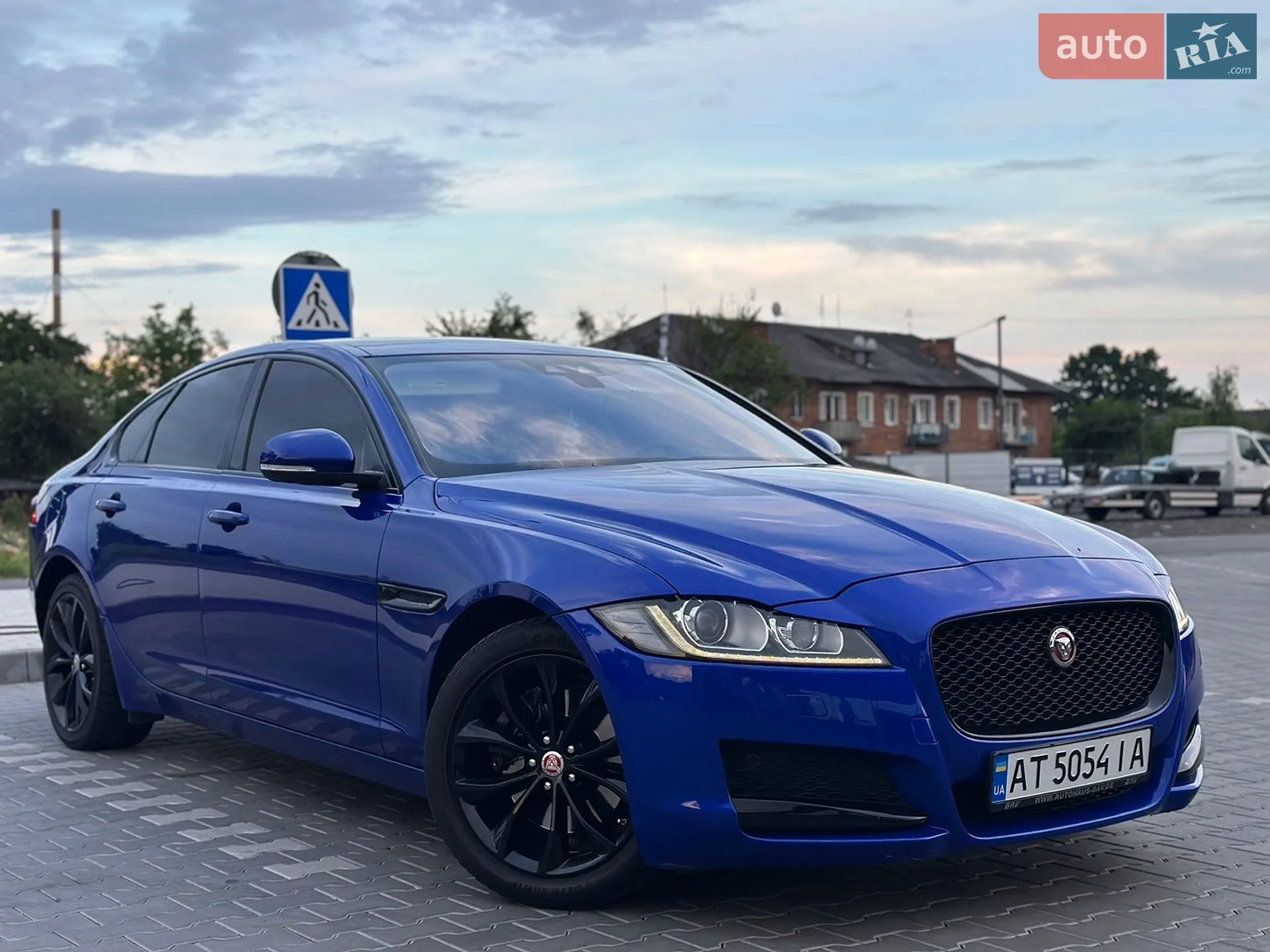 2016 Jaguar XF - мініатюра 61