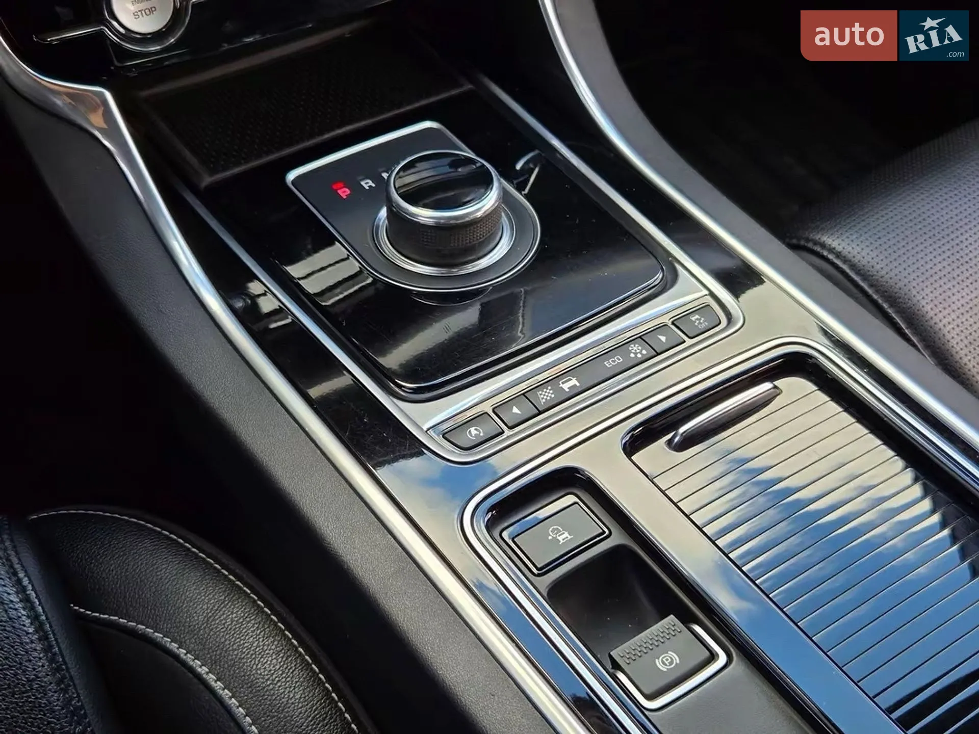 2016 Jaguar XF - мініатюра 7