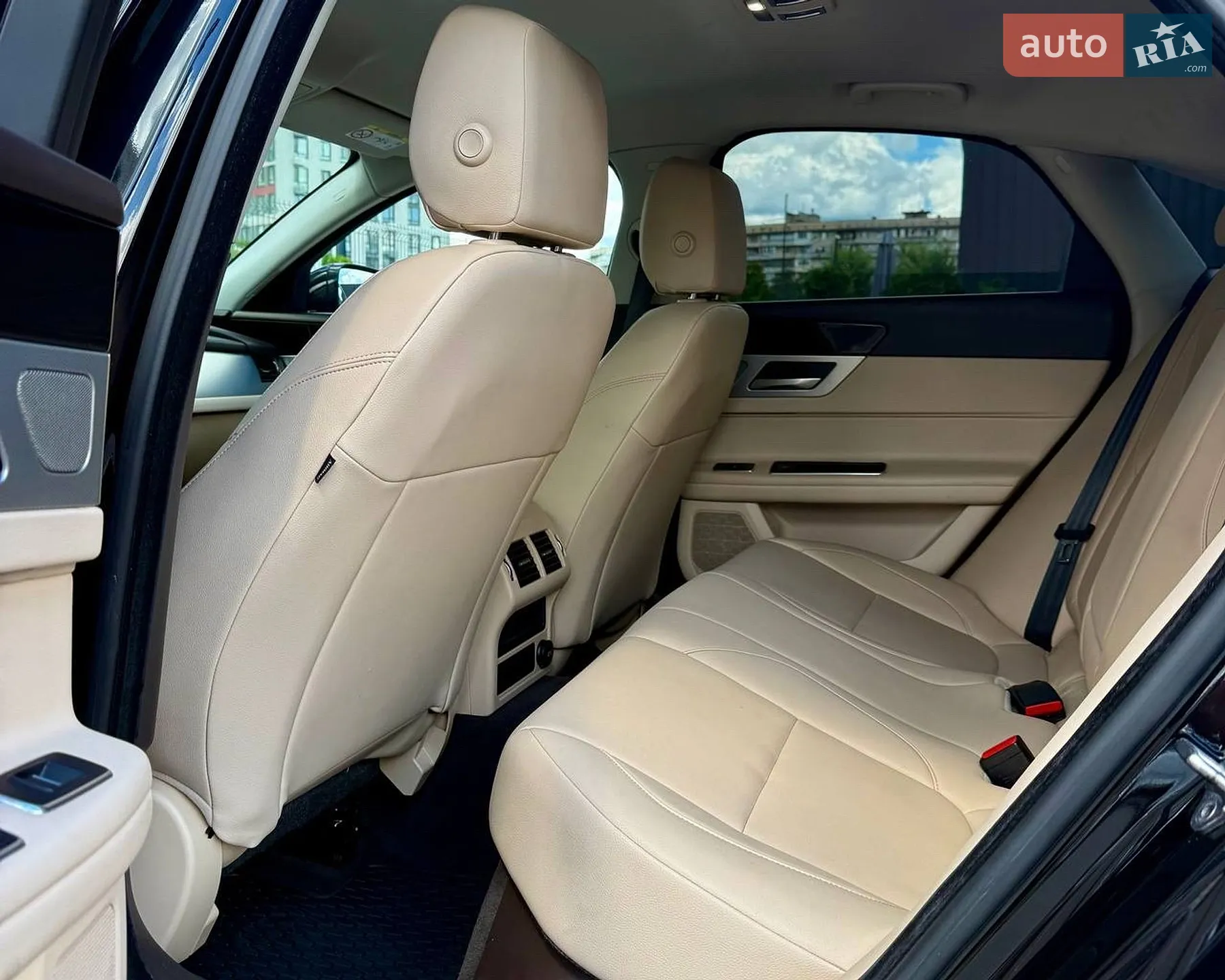2016 Jaguar XF - мініатюра 24