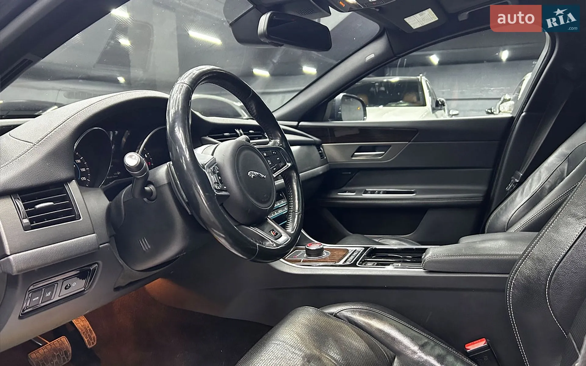 2016 Jaguar XF - мініатюра 12