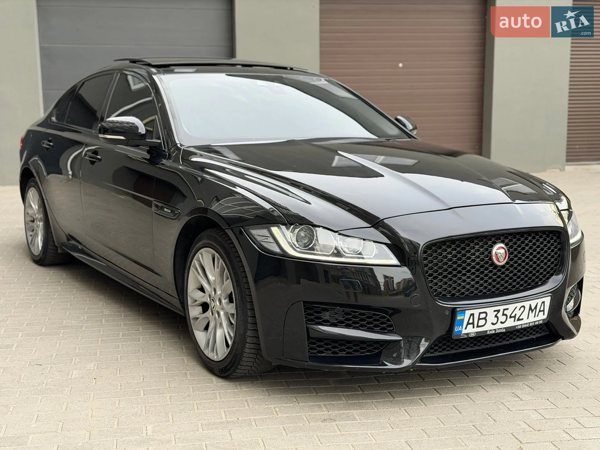2016 Jaguar XF - мініатюра 9