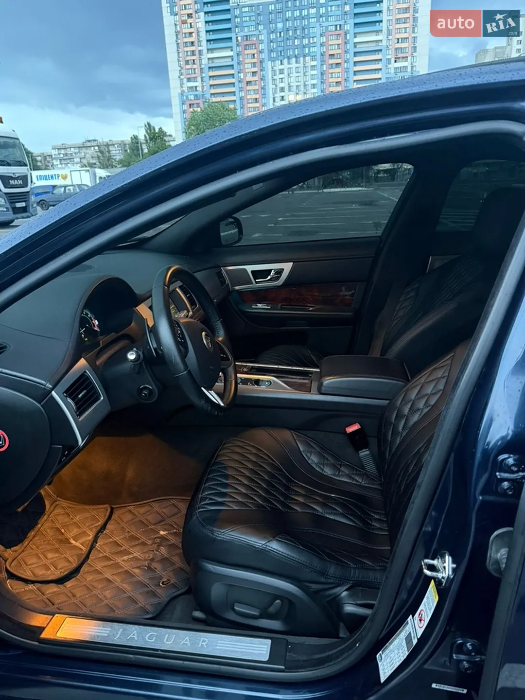 2013 Jaguar XF - мініатюра 13