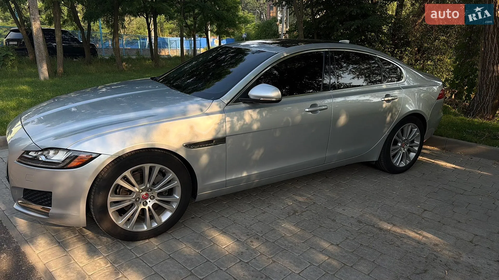 2018 Jaguar XF - мініатюра 3