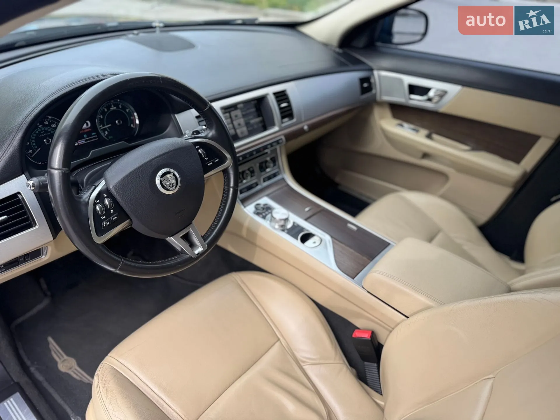 2013 Jaguar XF - мініатюра 13