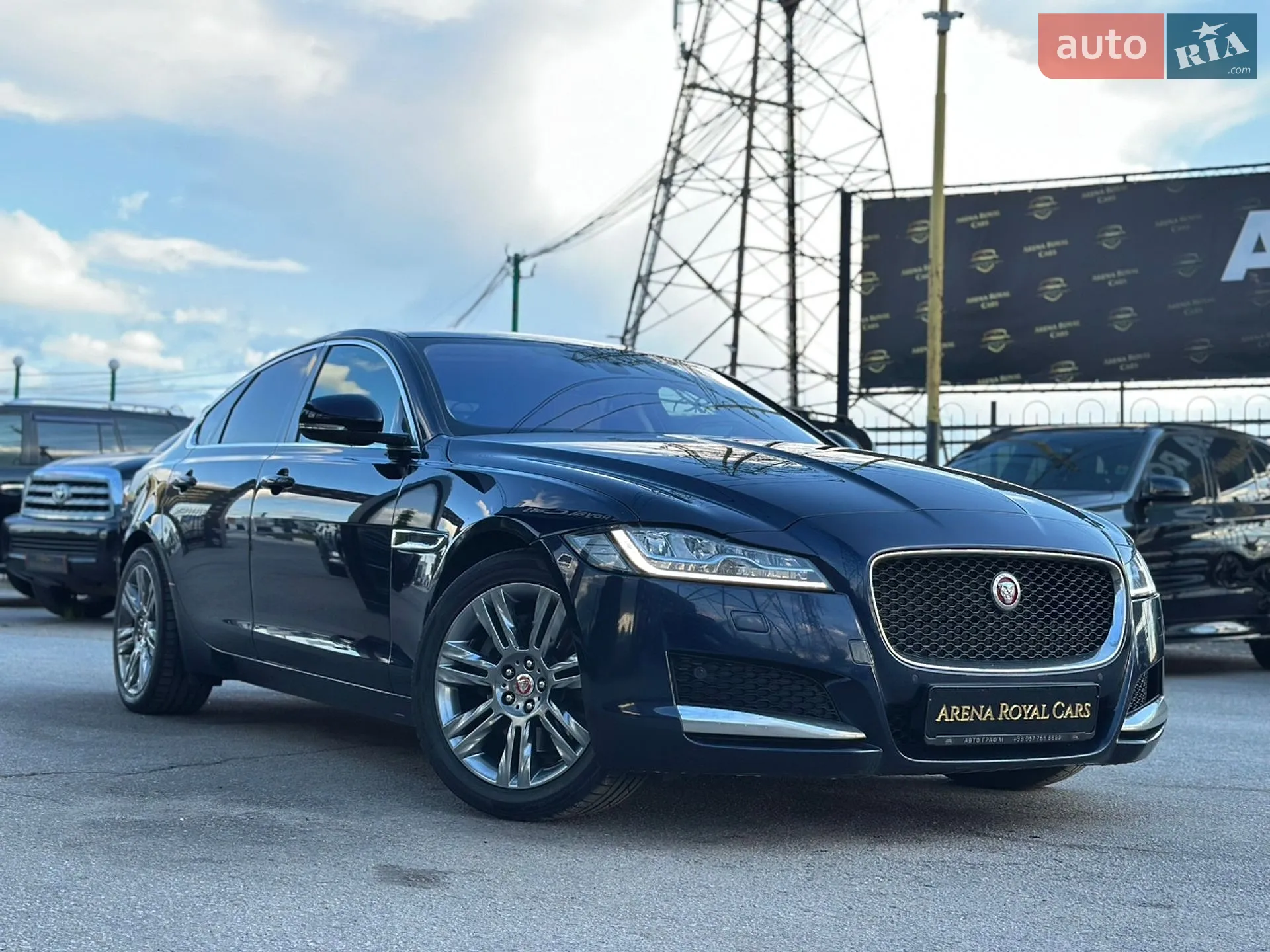 2020 Jaguar XF - мініатюра 3