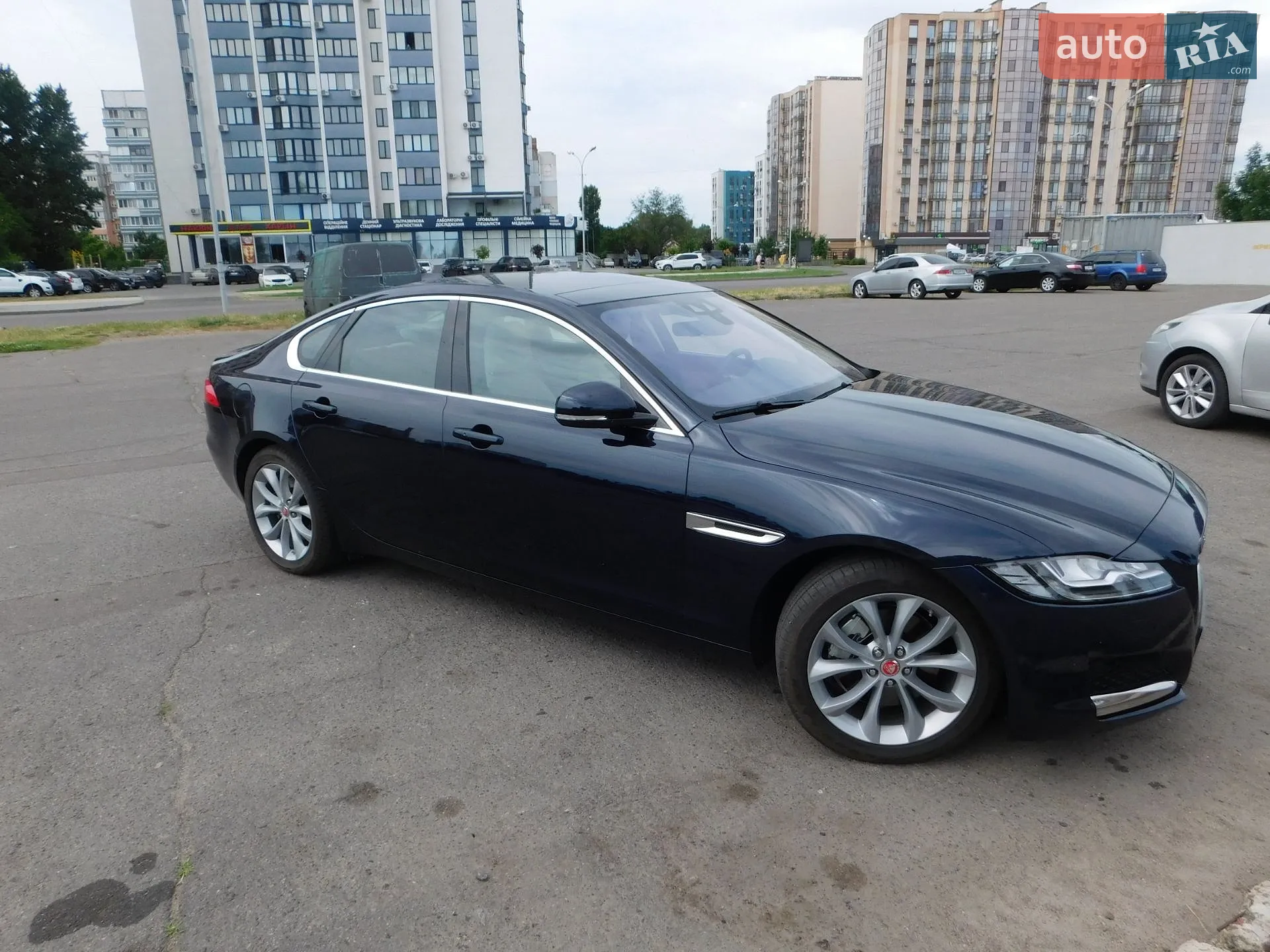 2019 Jaguar XF - мініатюра 8