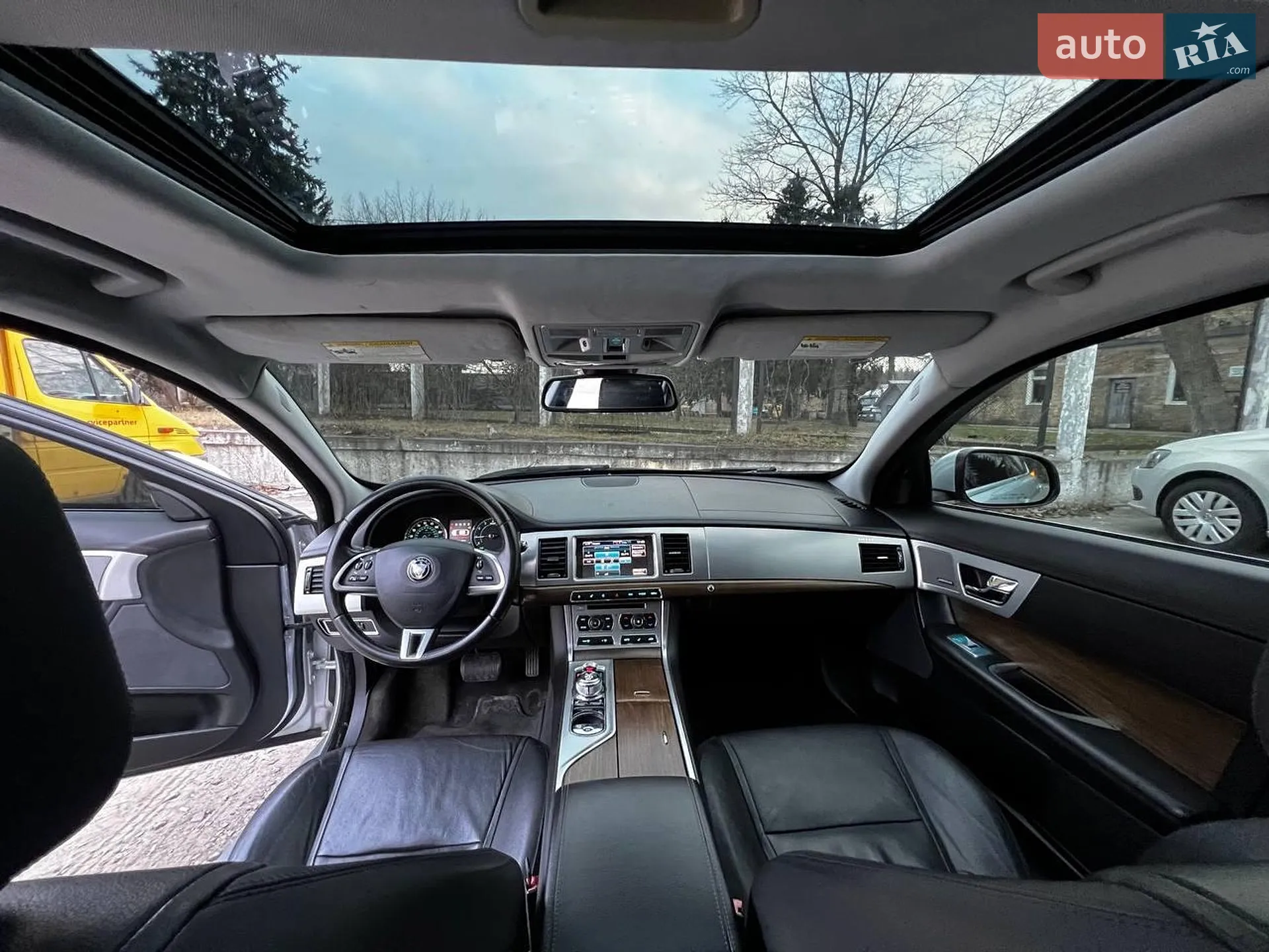 2014 Jaguar XF - мініатюра 26