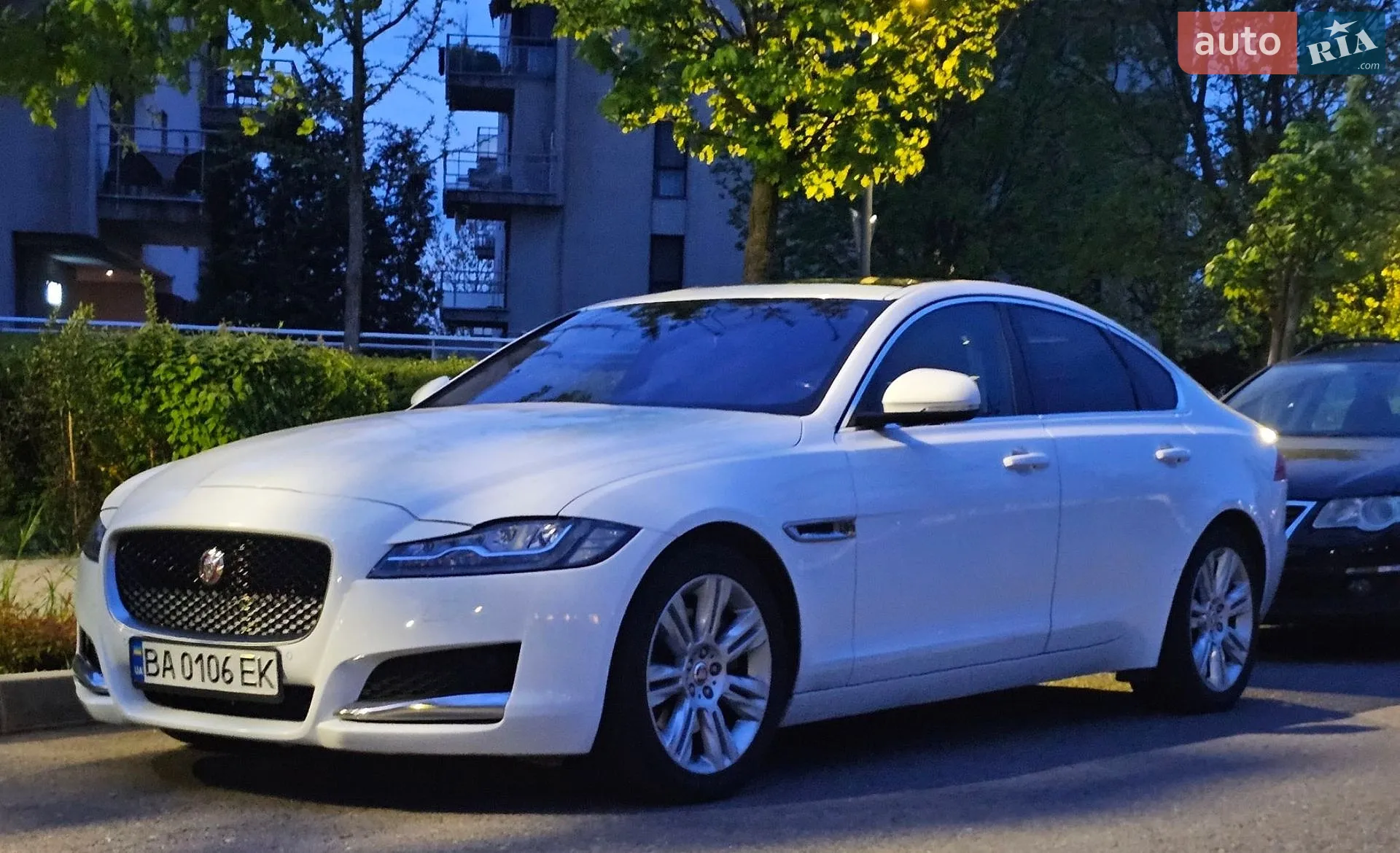 2016 Jaguar XF - мініатюра 4
