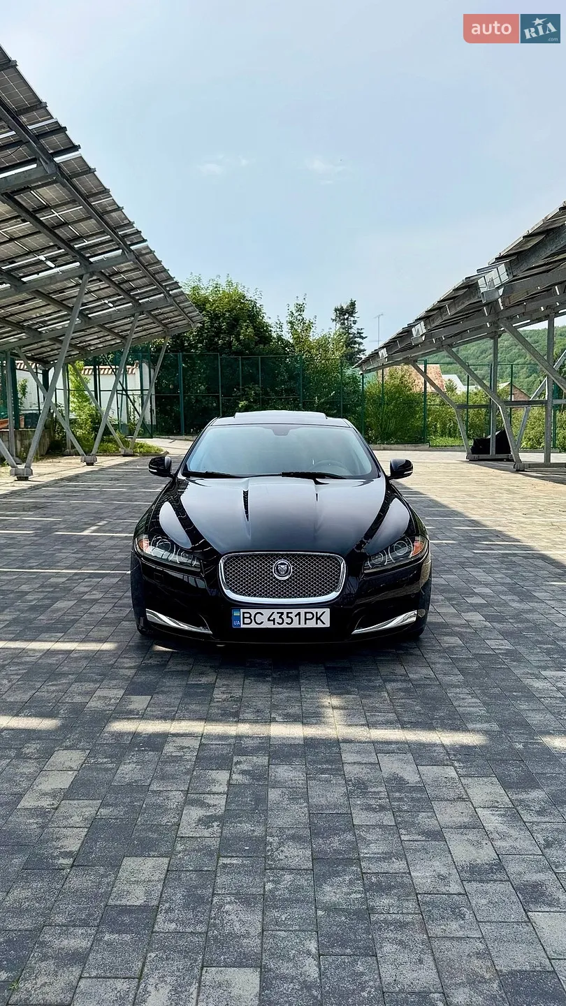 2013 Jaguar XF - мініатюра 3