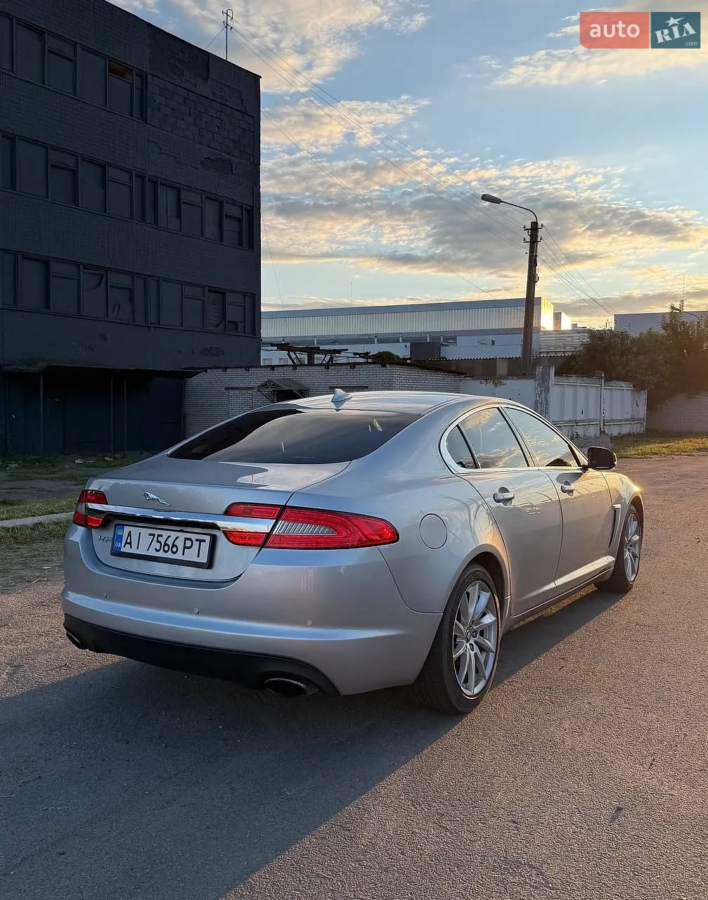 2012 Jaguar XF - мініатюра 6