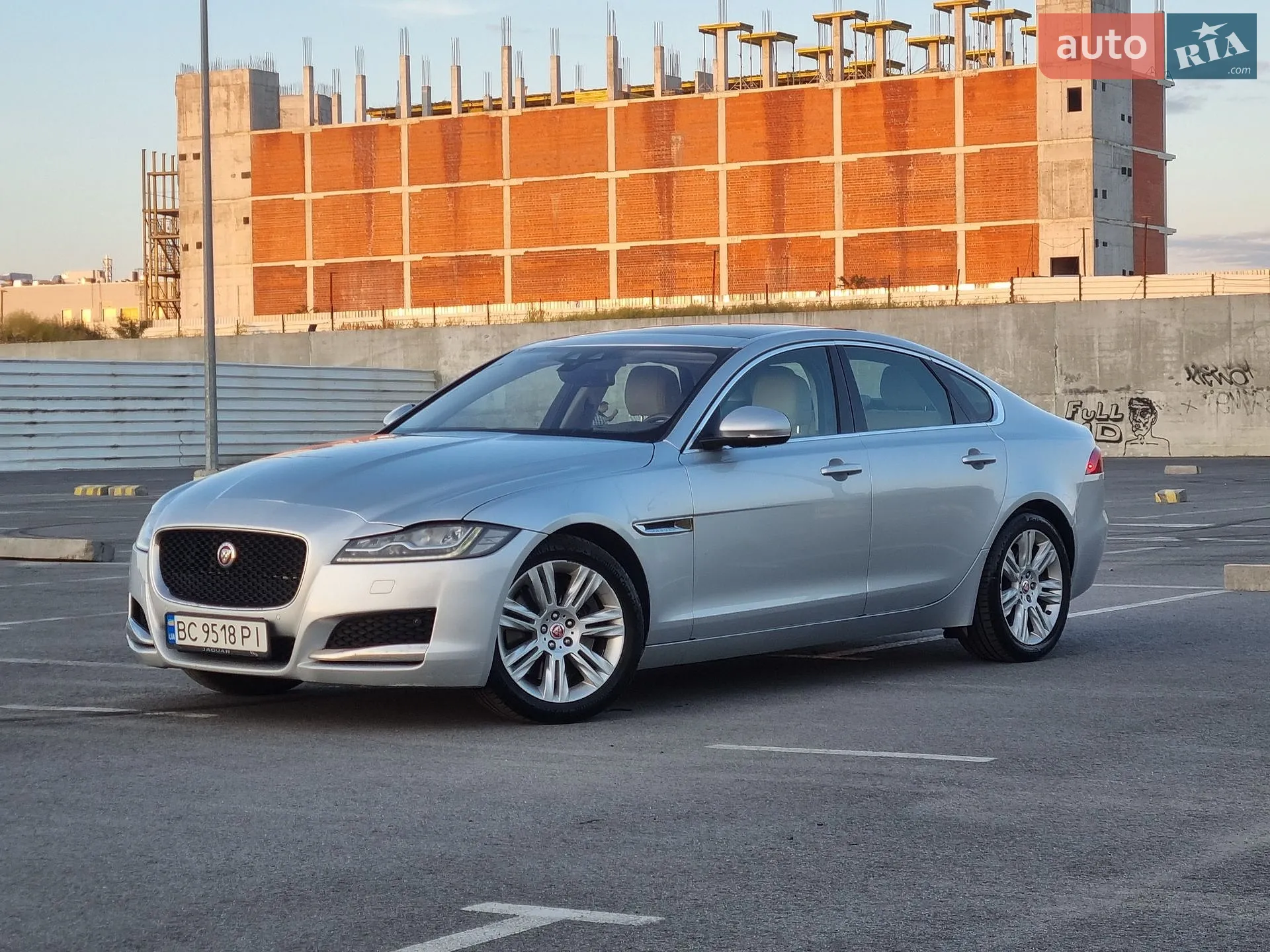 2016 Jaguar XF - фото 1