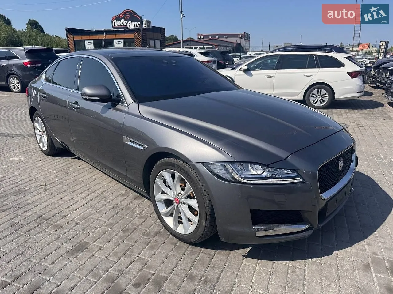 2019 Jaguar XF - мініатюра 3