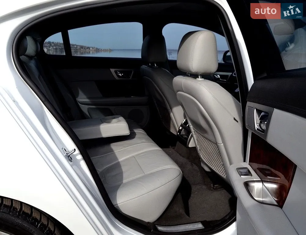 2014 Jaguar XF - мініатюра 7