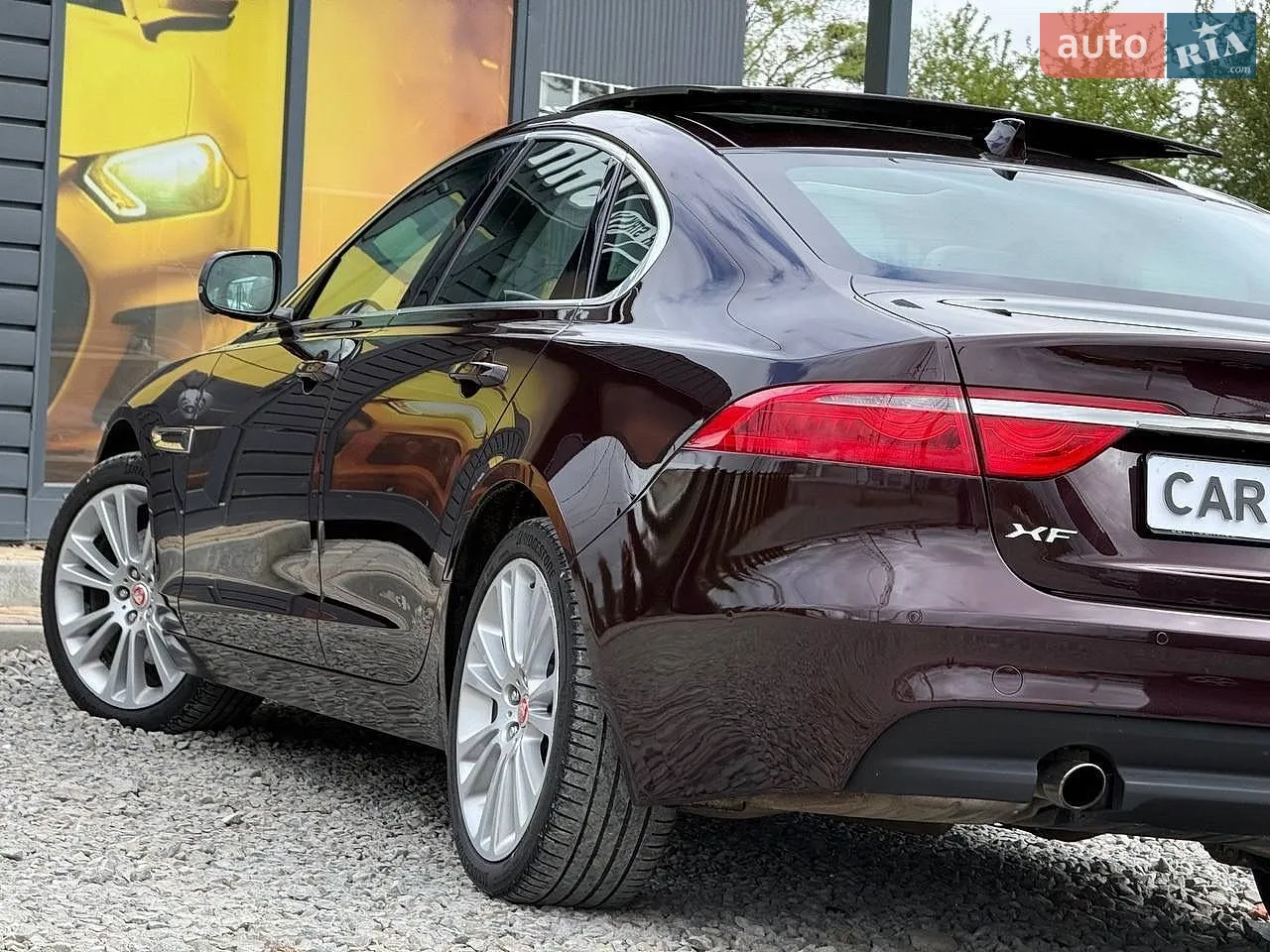 2018 Jaguar XF - мініатюра 15