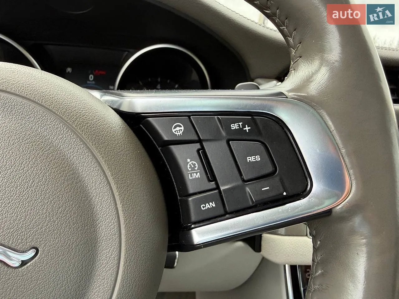 2018 Jaguar XF - мініатюра 53
