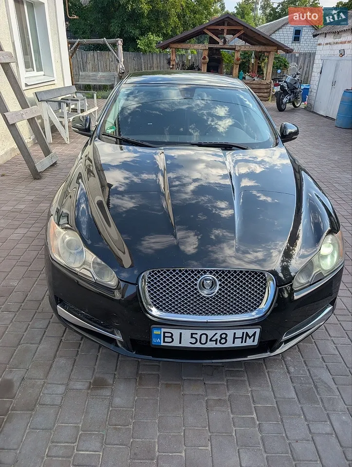 2010 Jaguar XF - мініатюра 12