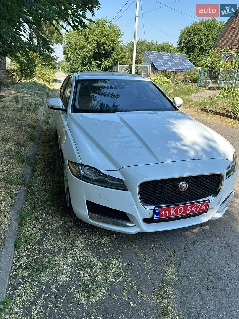 2017 Jaguar XF - мініатюра 4