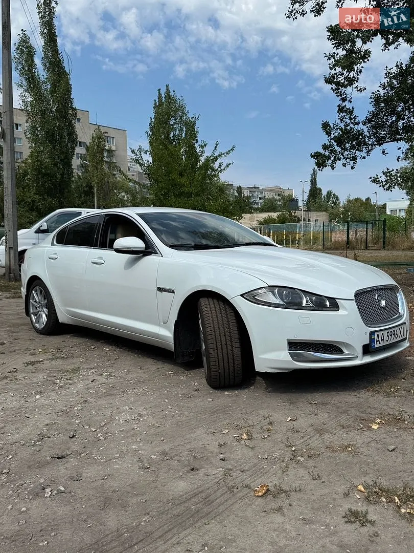 2013 Jaguar XF - мініатюра 4