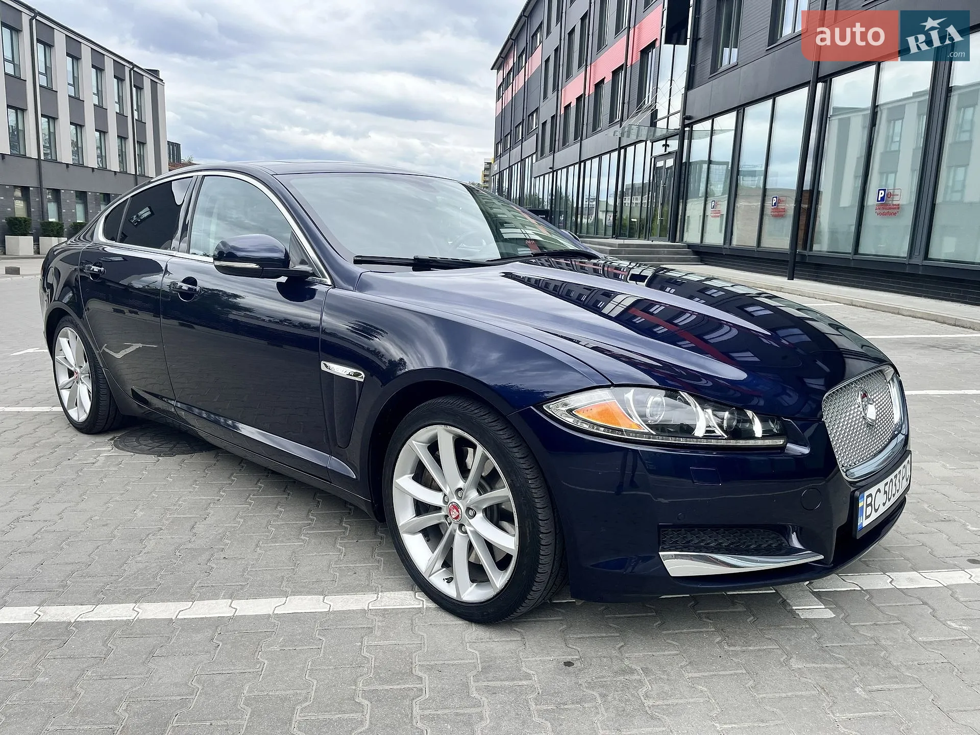 2014 Jaguar XF - мініатюра 16